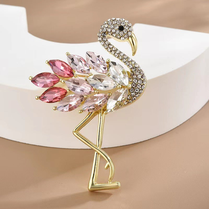 High end fashion flamingo crystal brooch cute high-end animal brooch coat suit coat corsage